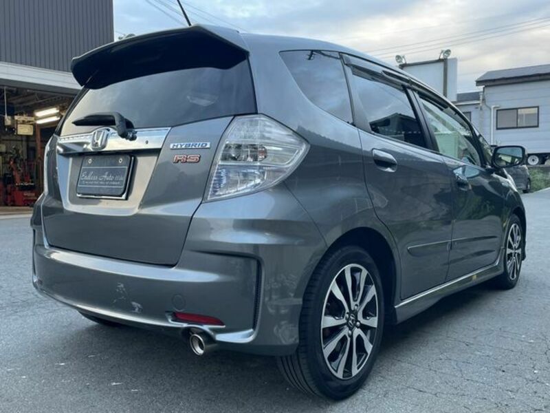 FIT HYBRID