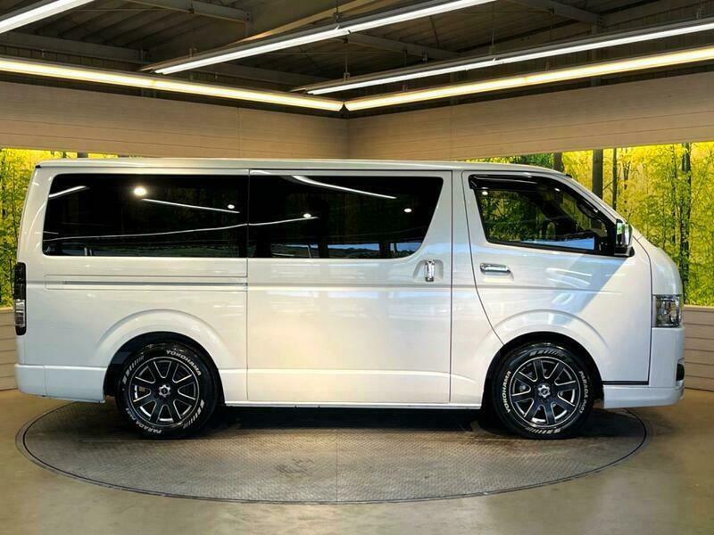 HIACE VAN