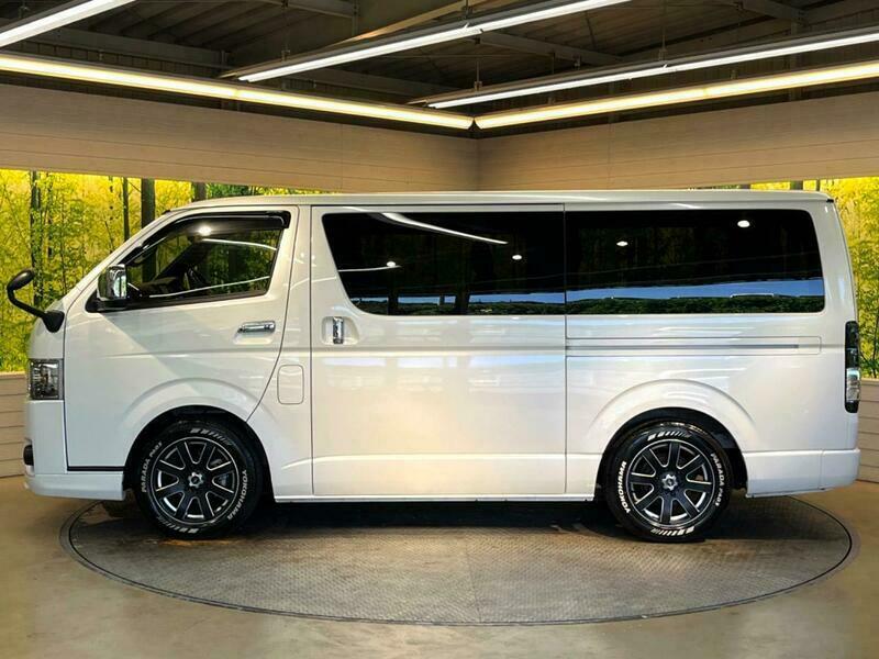 HIACE VAN