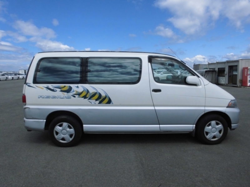 HIACE REGIUS