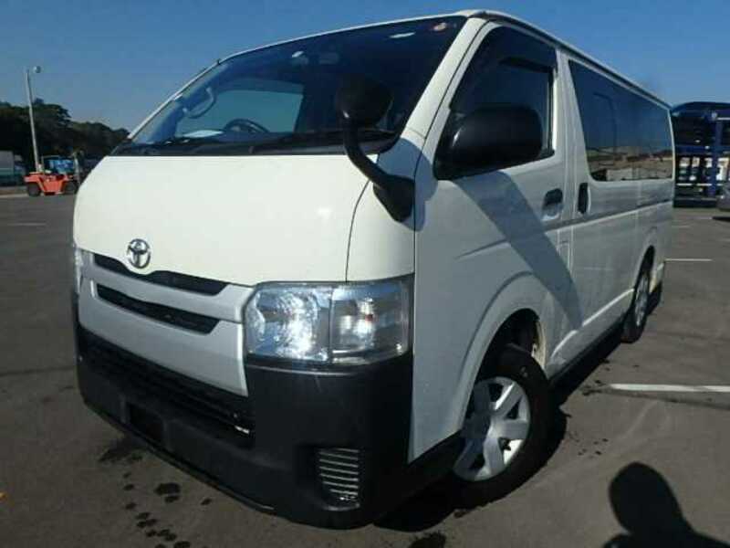 Toyota hiace kdh206v