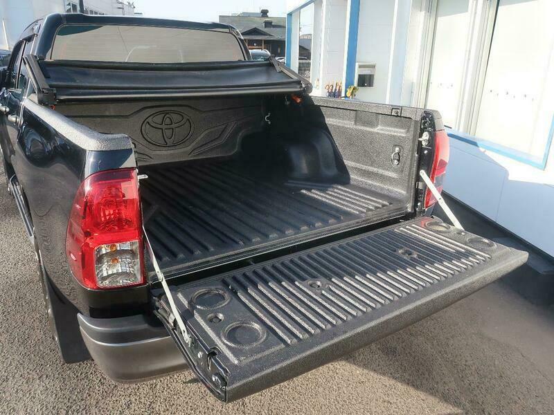 HILUX