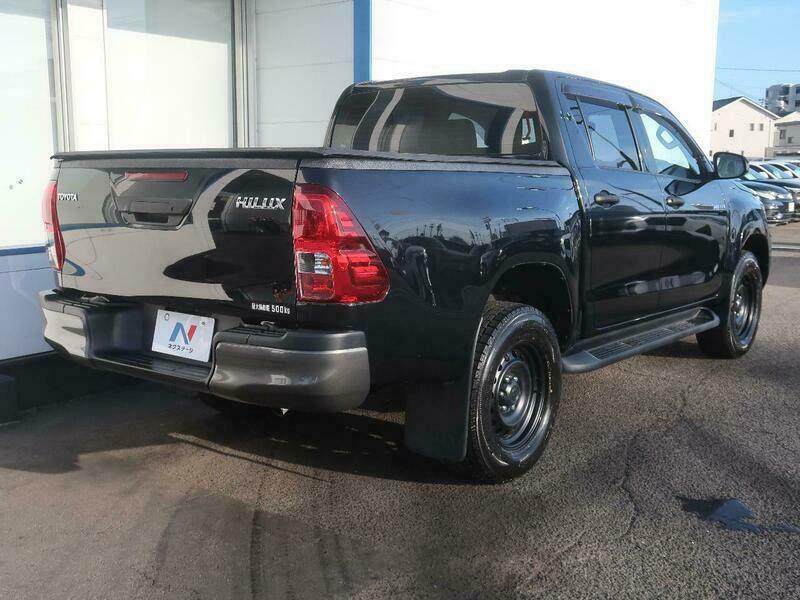 HILUX
