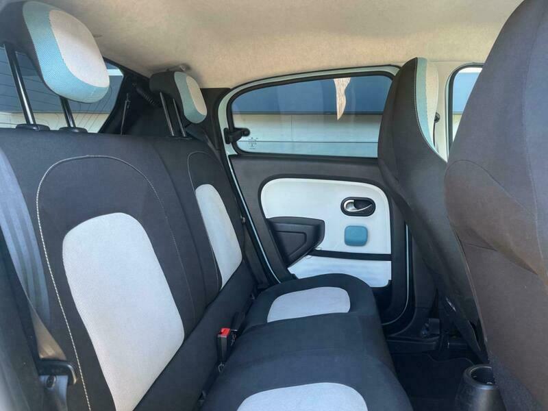 TWINGO