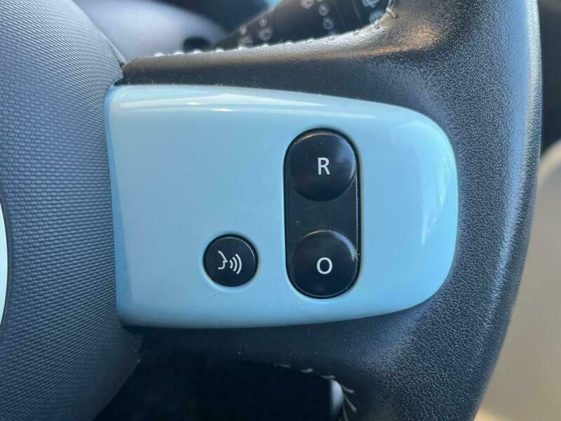 TWINGO