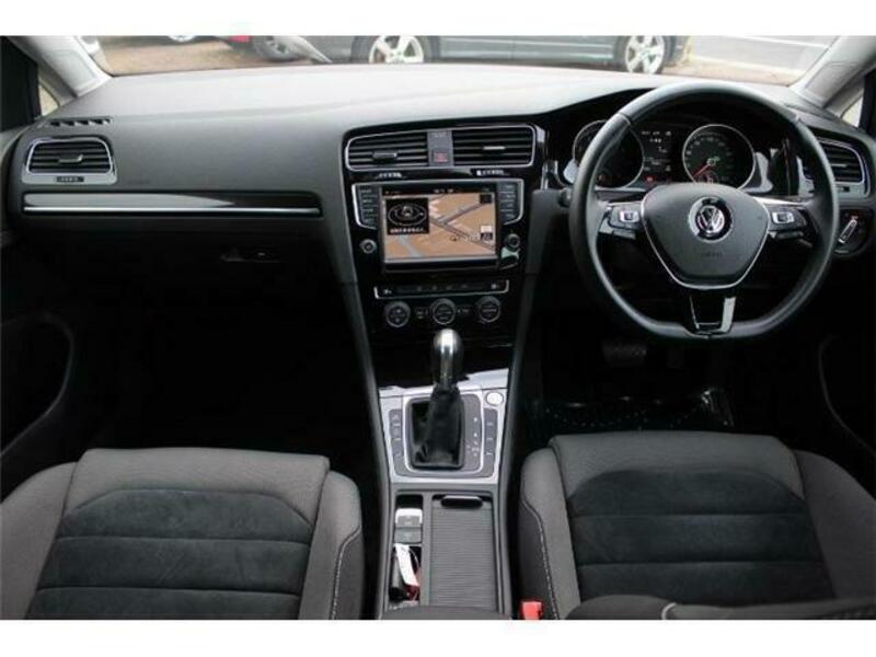 GOLF VARIANT