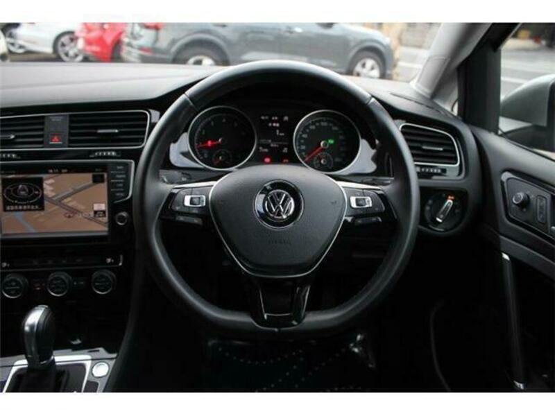 GOLF VARIANT