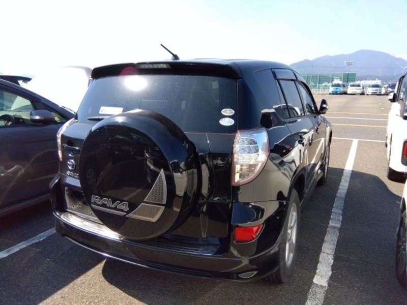 RAV4