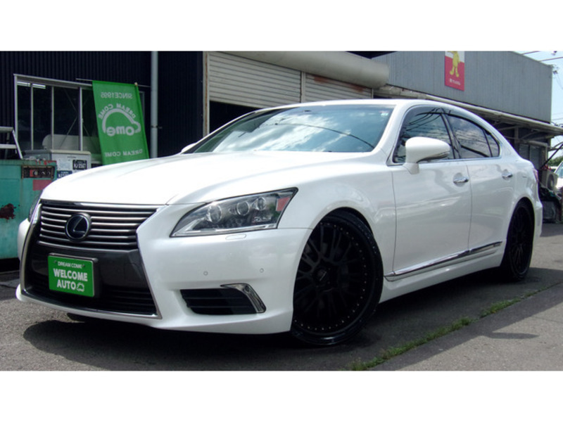 LEXUS　LS