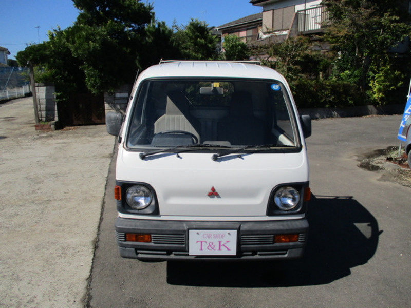 MINICAB TRUCK