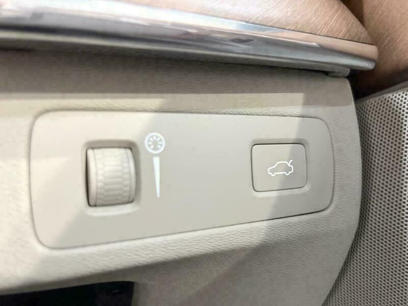 XC90
