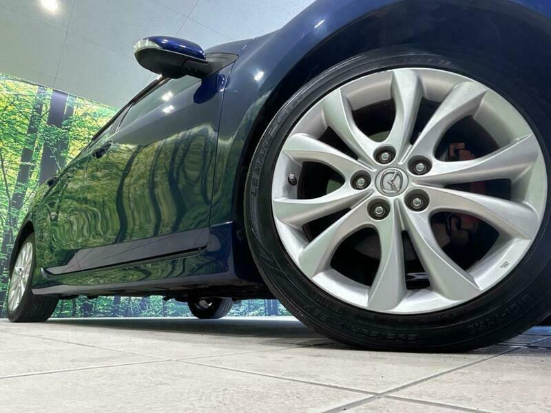 Axela Sport