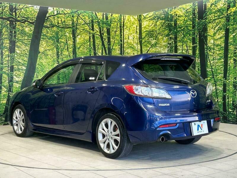 Axela Sport