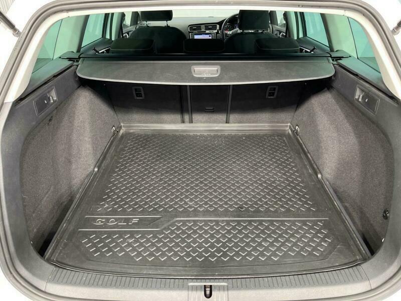 GOLF VARIANT