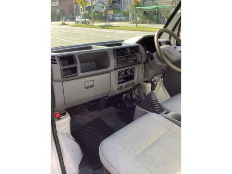 MINICAB TRUCK
