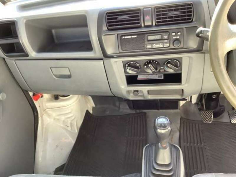 MINICAB TRUCK