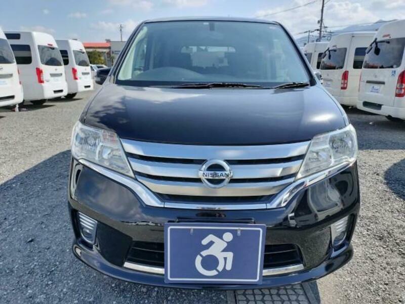 NISSAN　SERENA