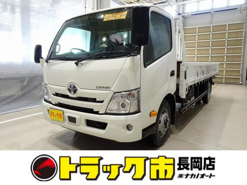 TOYOTA DYNA