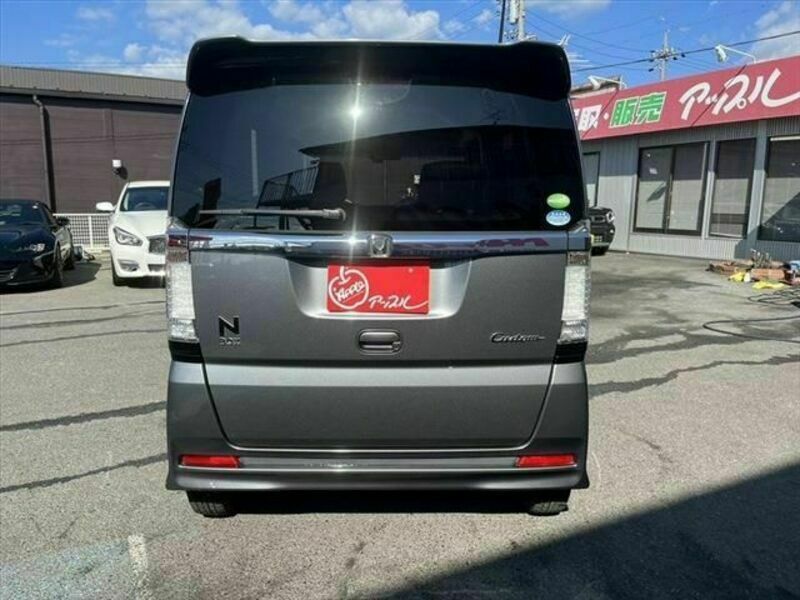 N BOX CUSTOM