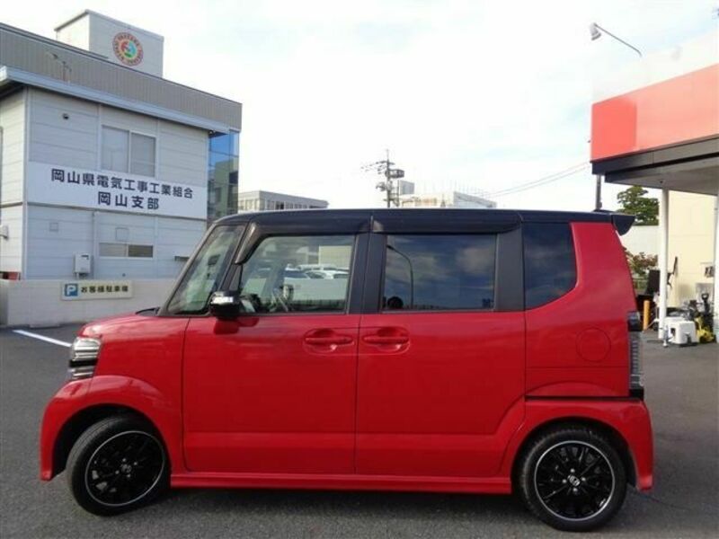 N BOX CUSTOM