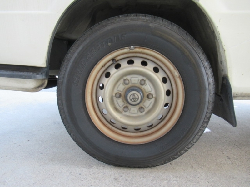 HIACE VAN