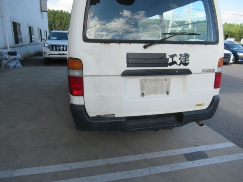 HIACE VAN