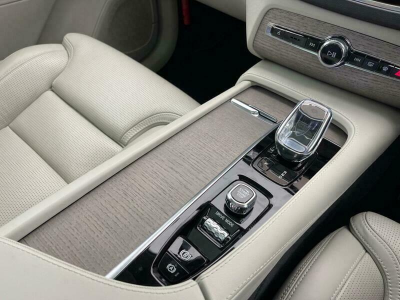 XC90