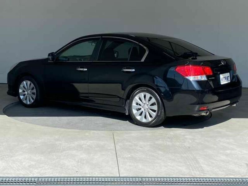 LEGACY B4