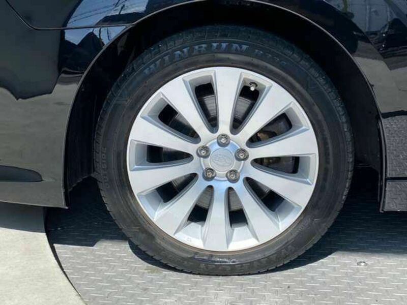 LEGACY B4
