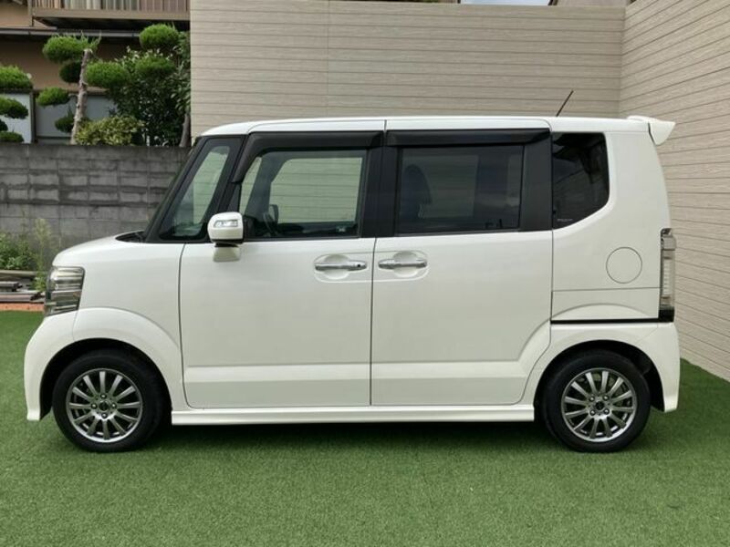 N BOX CUSTOM