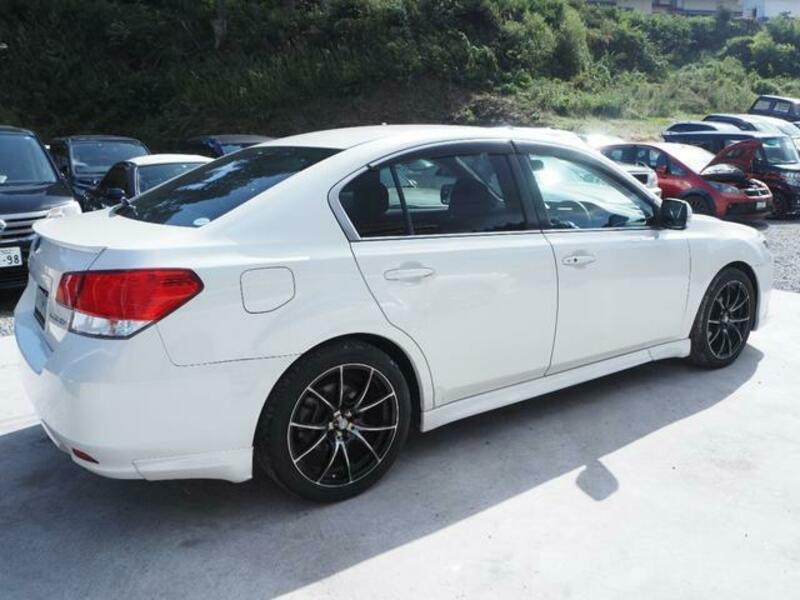 LEGACY B4