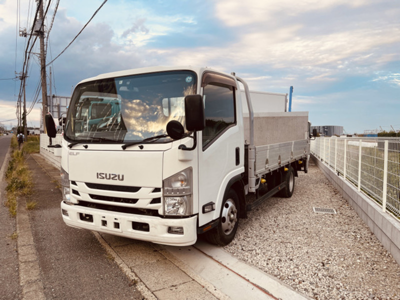 ISUZU　ELF