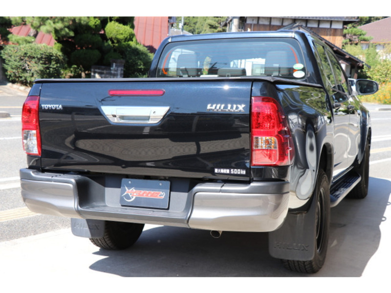 HILUX