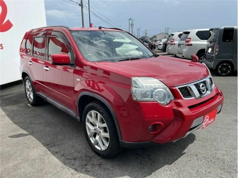 X-TRAIL