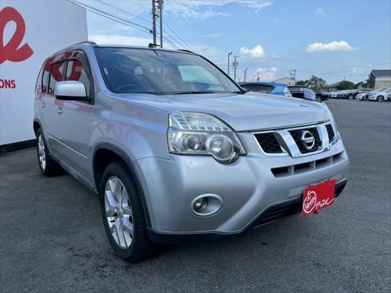 X-TRAIL