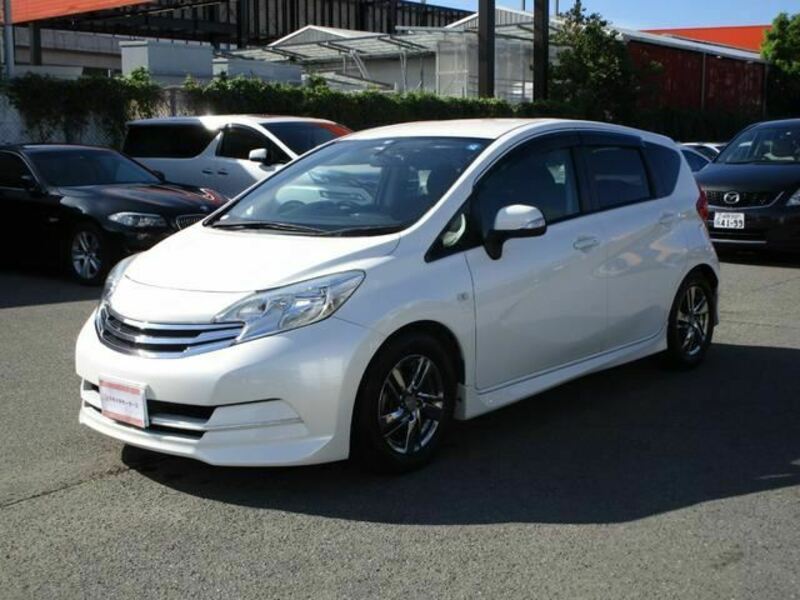 NISSAN　NOTE