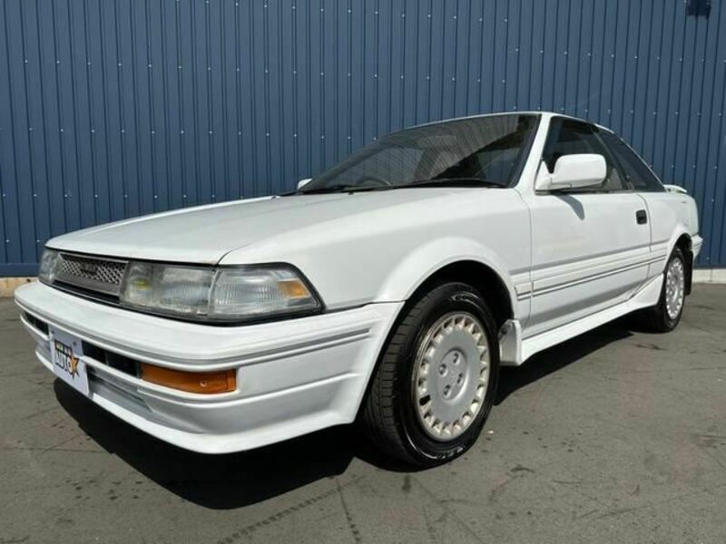 COROLLA LEVIN