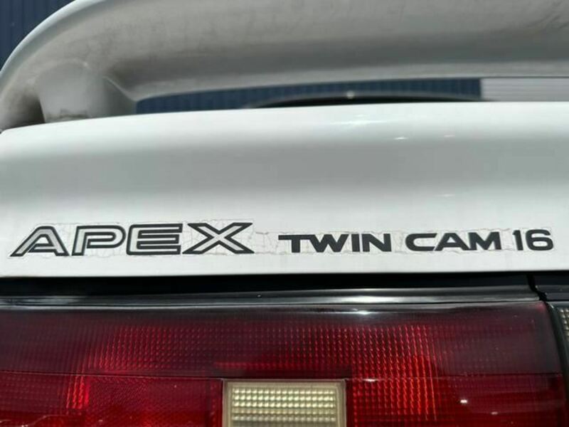COROLLA LEVIN