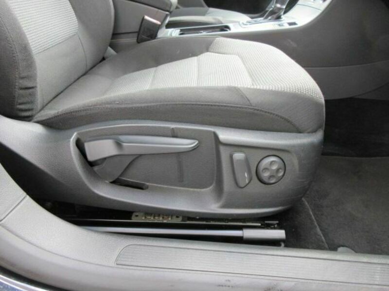 PASSAT VARIANT