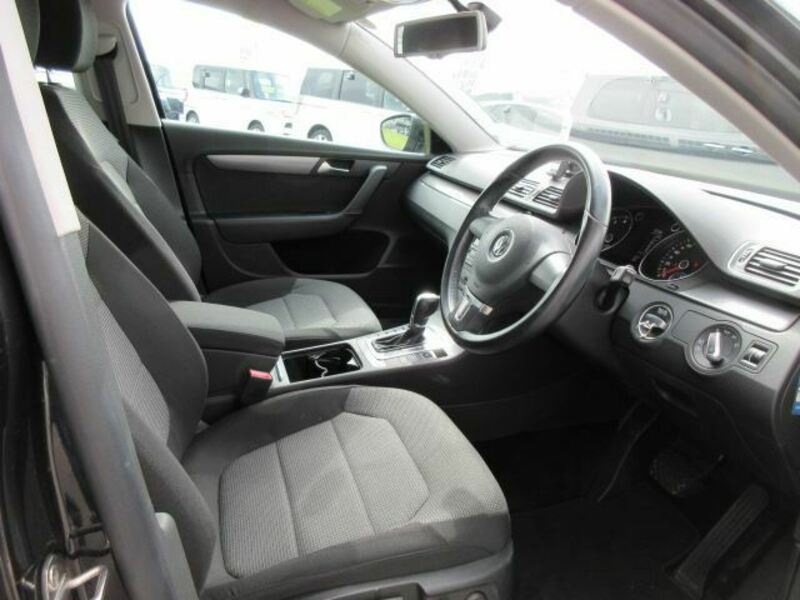 PASSAT VARIANT
