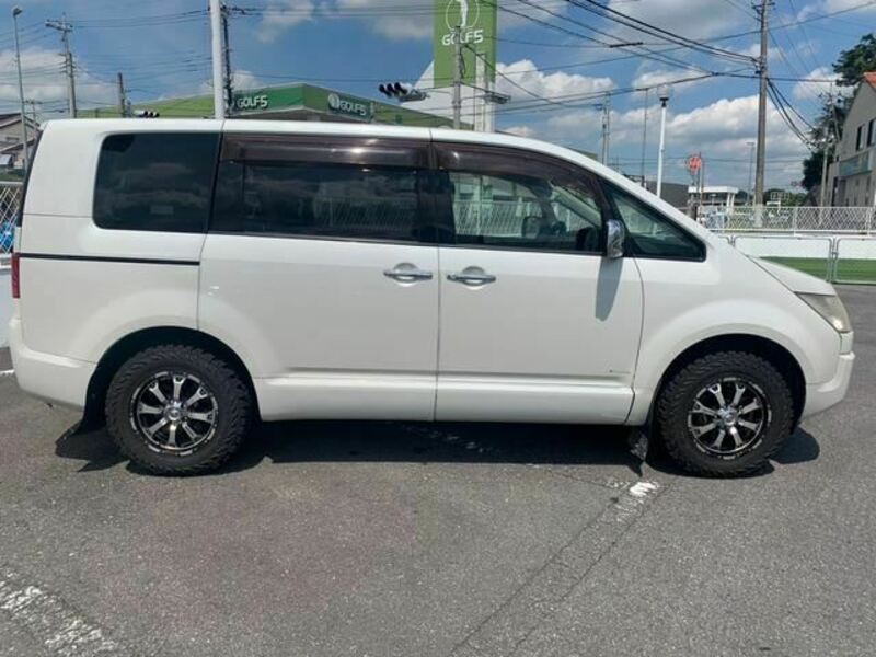 DELICA D5