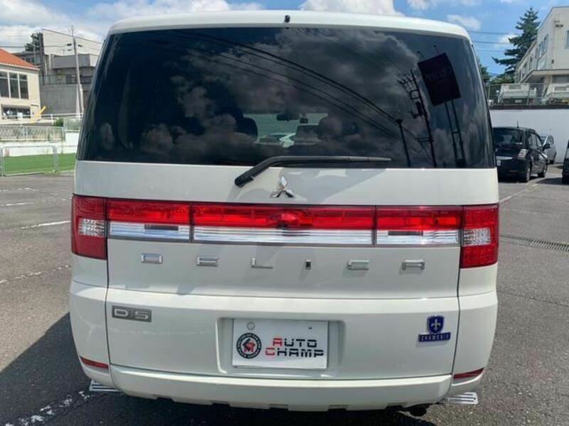 DELICA D5