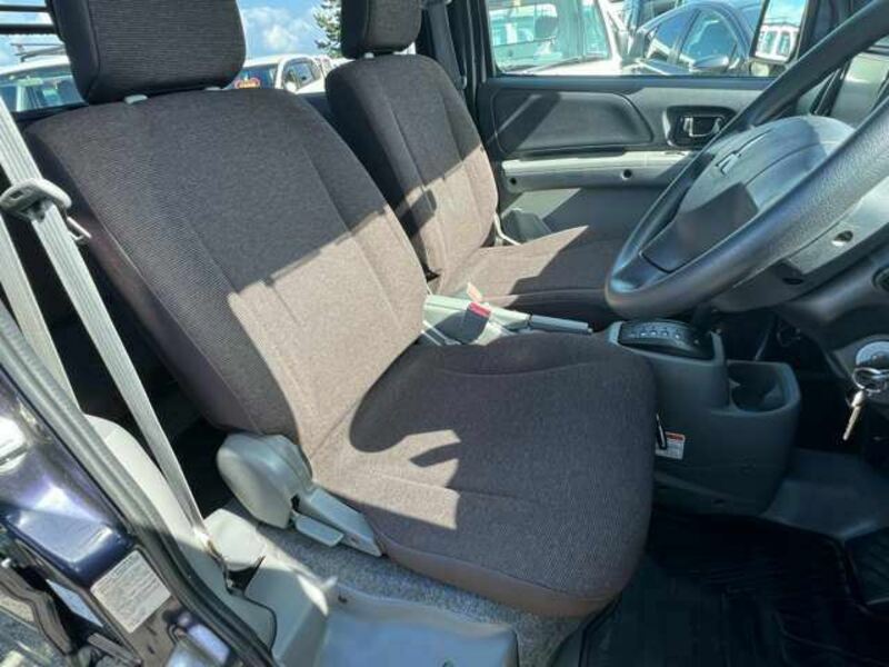 MINICAB VAN