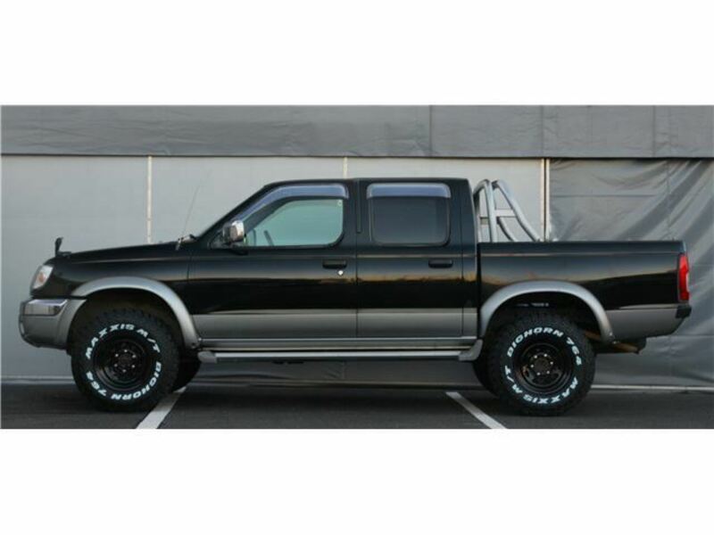 DATSUN PICKUP