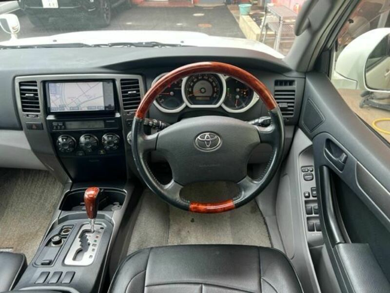 HILUX SURF