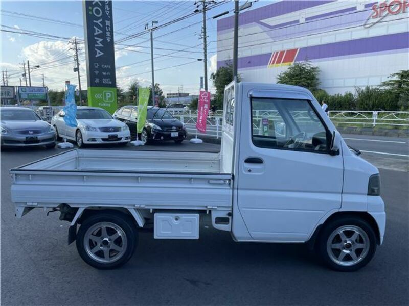 MINICAB TRUCK