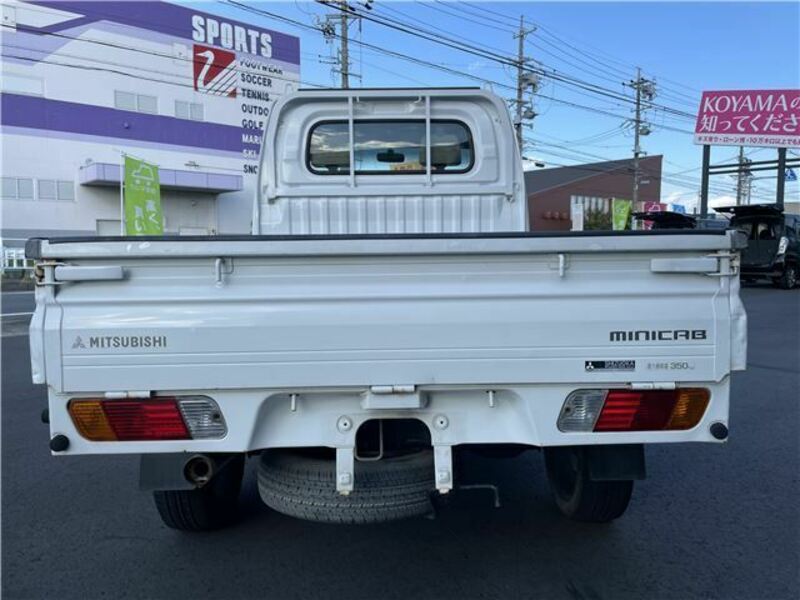 MINICAB TRUCK