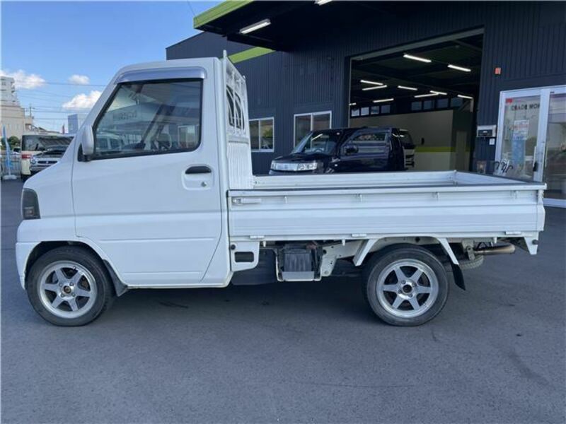 MINICAB TRUCK