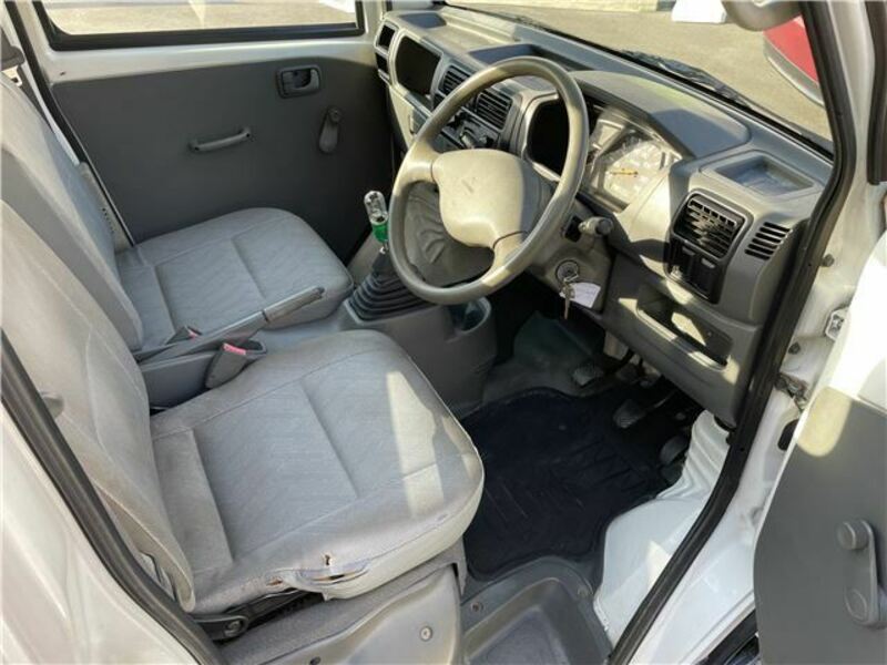 MINICAB TRUCK