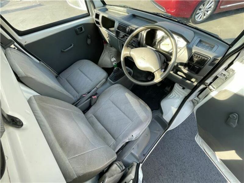 MINICAB TRUCK